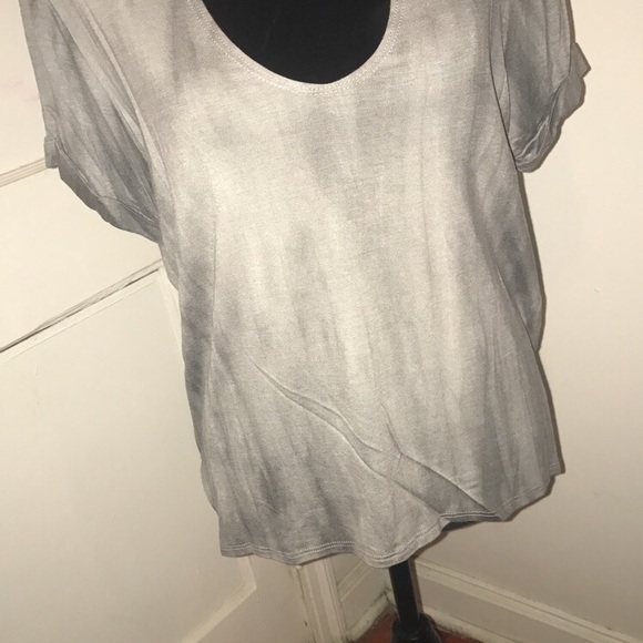 Grey V-Cut Top - Picture 2 of 2